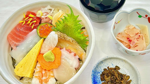 海鮮丼
