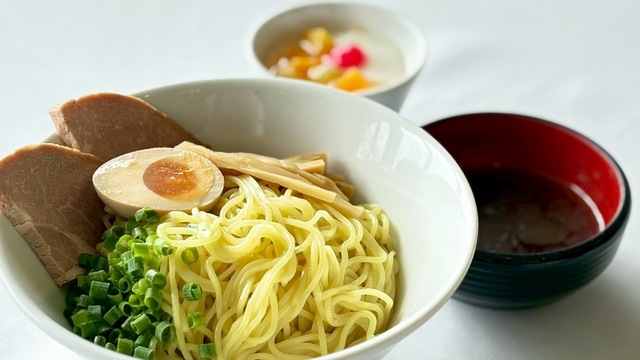 煮干しざるラーメン